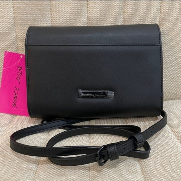 1 left!!! NEW Betsey Johnson Black spider bats haloween Crossbody bag - Picture 3 of 6